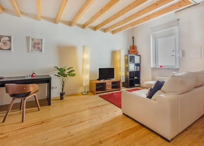 Cozy Duplex In The Picturesque Graca * Lisboa